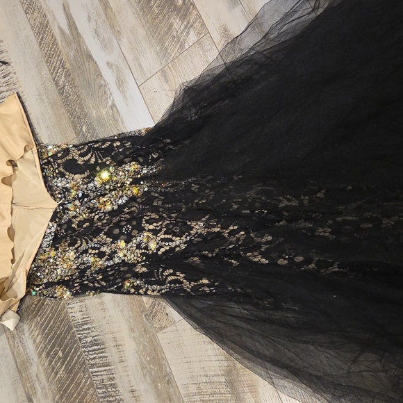 Black and Gold Embellished Sweetheart Prom Gown - Picture 14 of 17